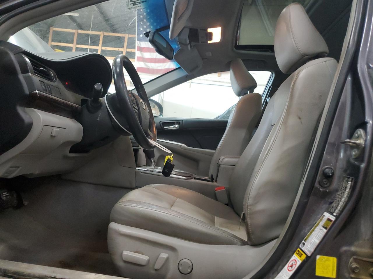 2014 Toyota Camry - Image 7