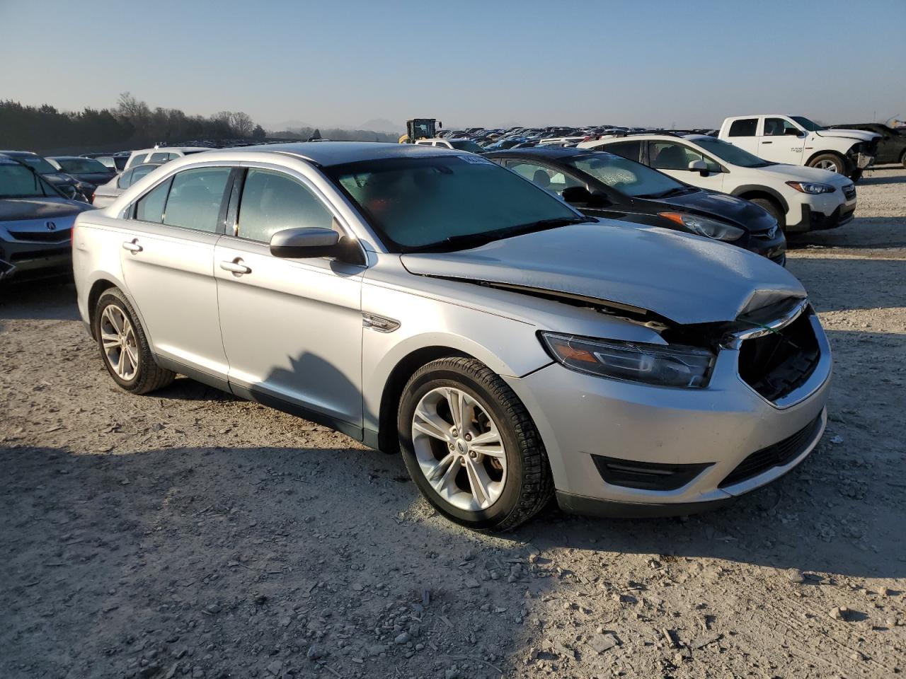 2015 Ford Taurus - Image 4