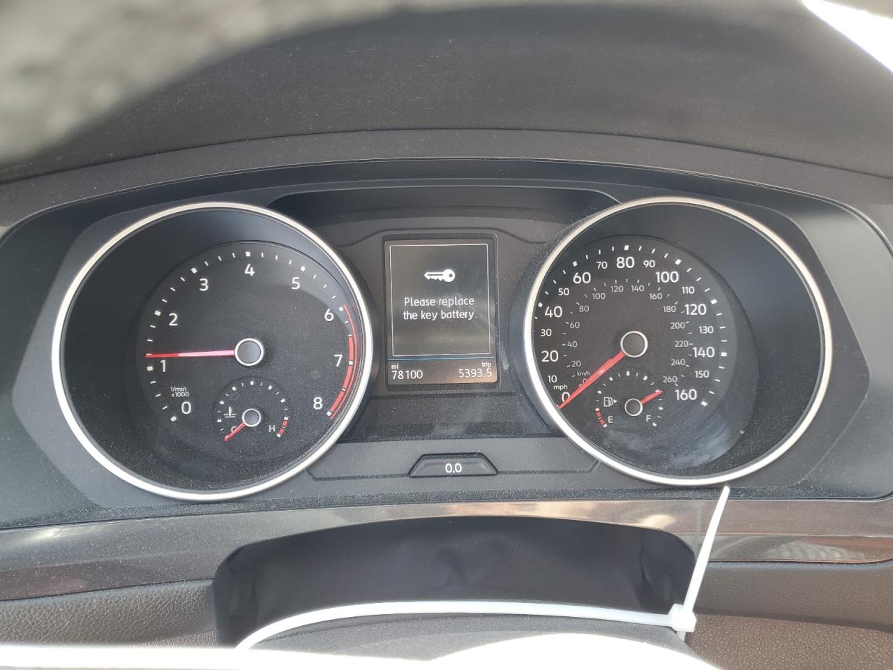 2020 Volkswagen Tiguan - Image 9