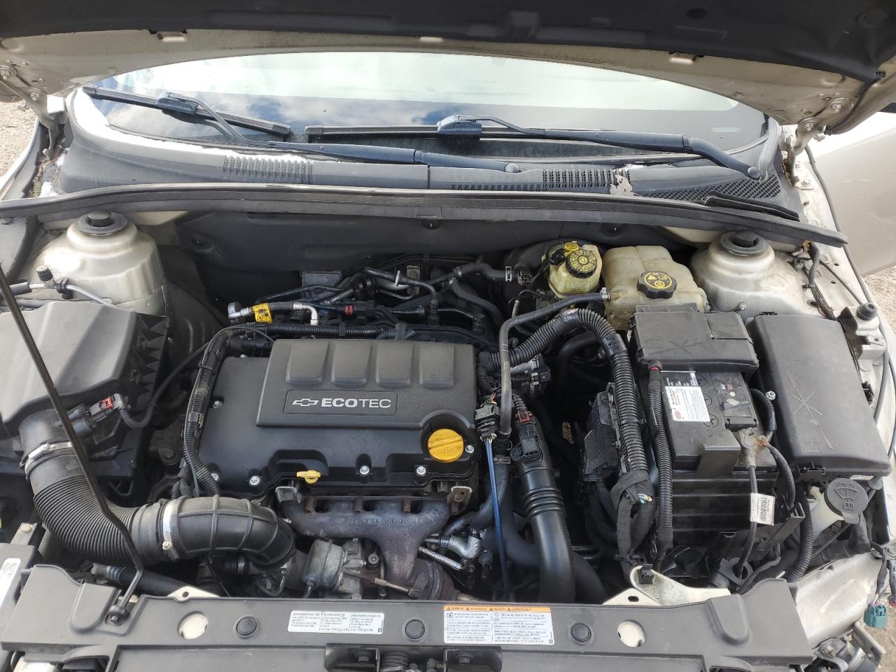 2014 Chevrolet Cruze - Image 11