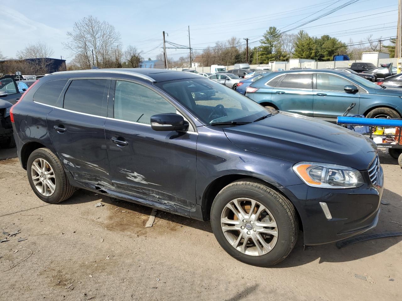 2016 Volvo XC60 - Image 4