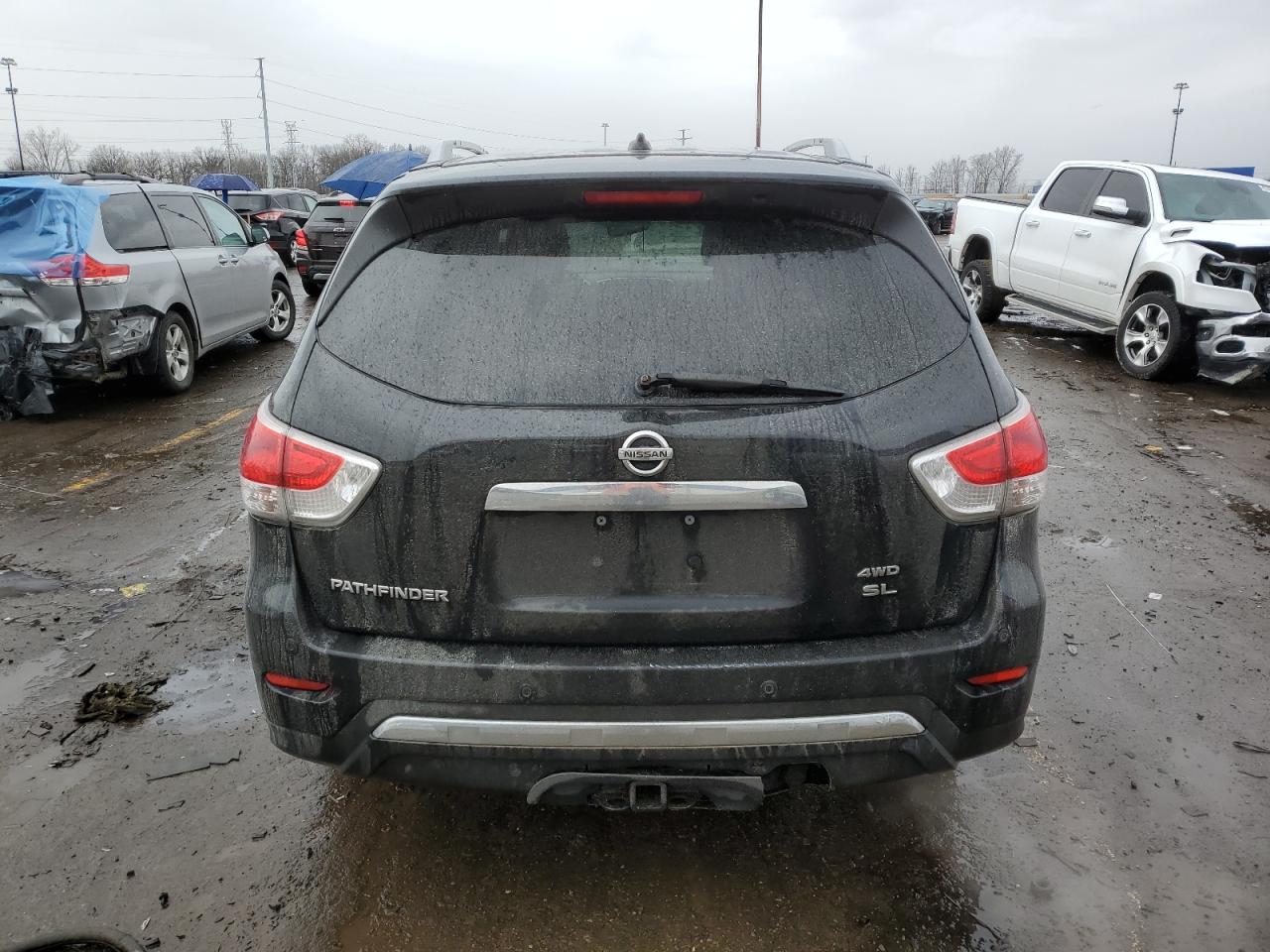 2013 Nissan Pathfinder - Image 6