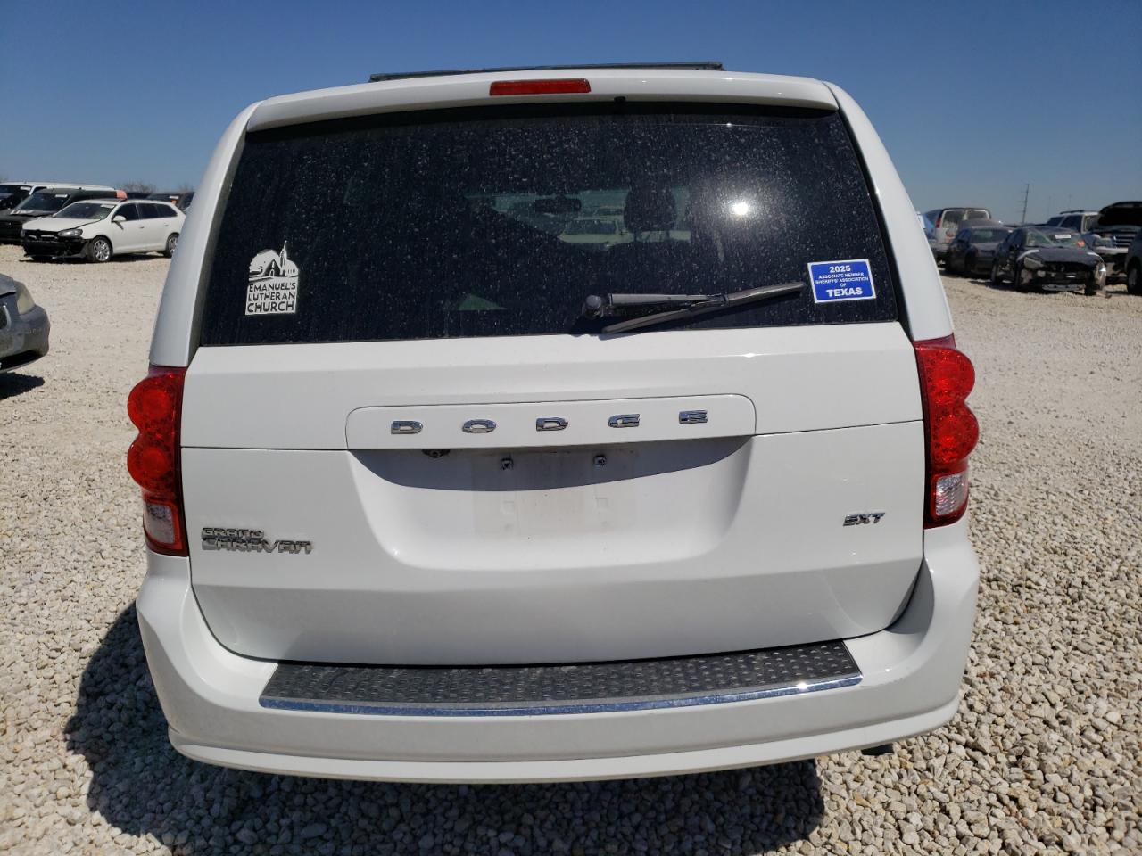 2016 Dodge Caravan - Image 6