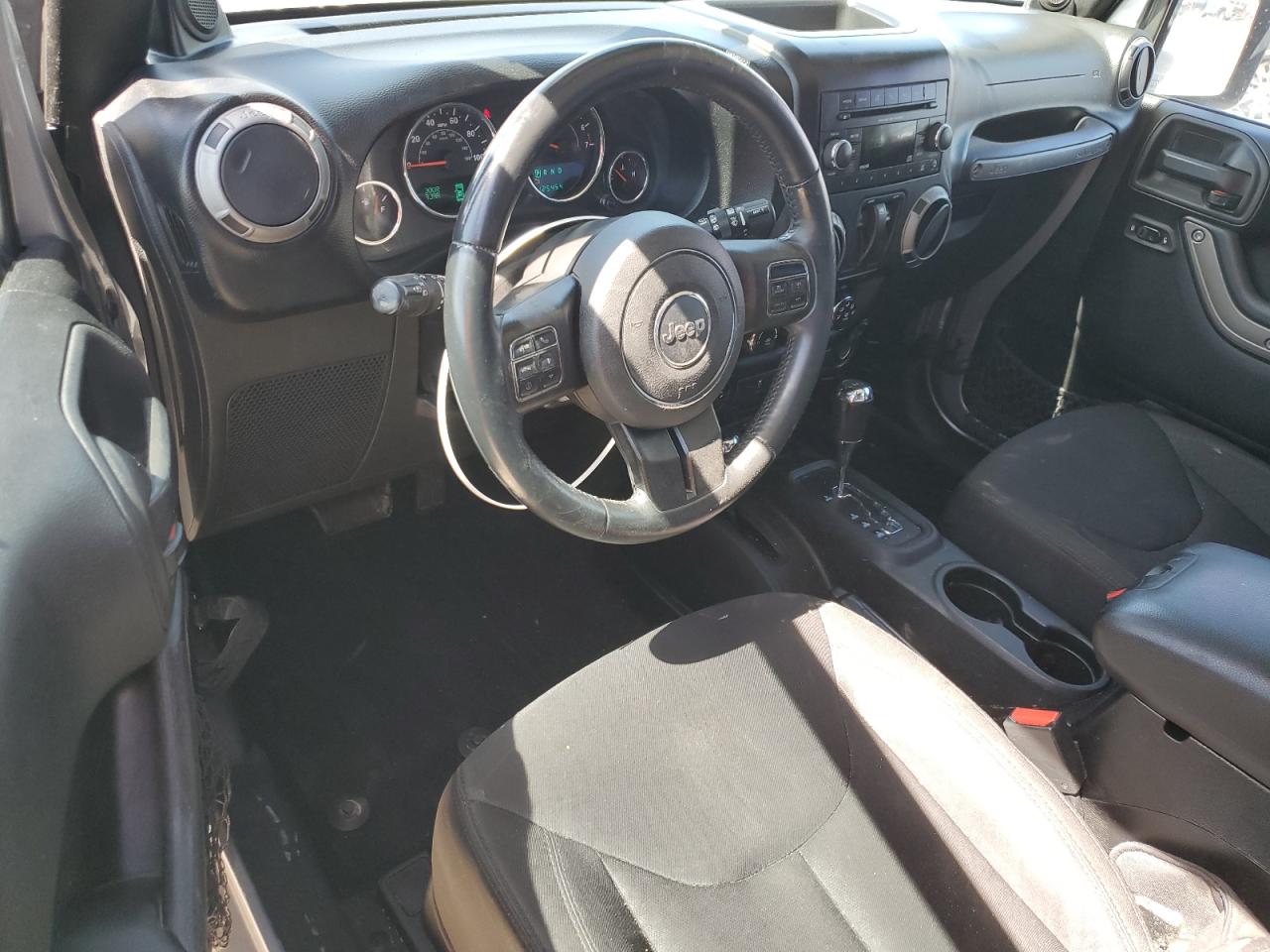 2014 Jeep Wrangler - Image 8