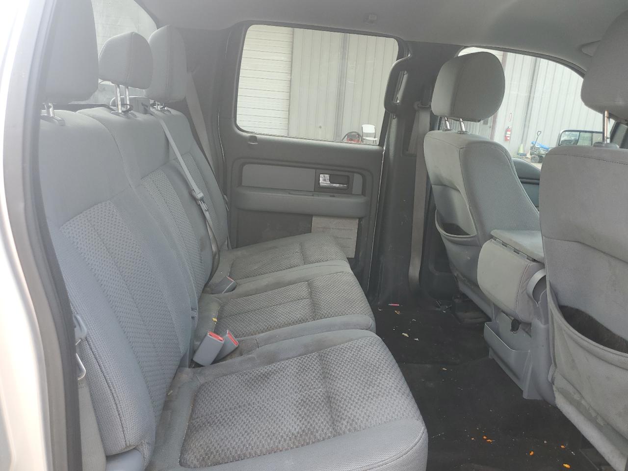 2013 Ford F-150 - Image 10