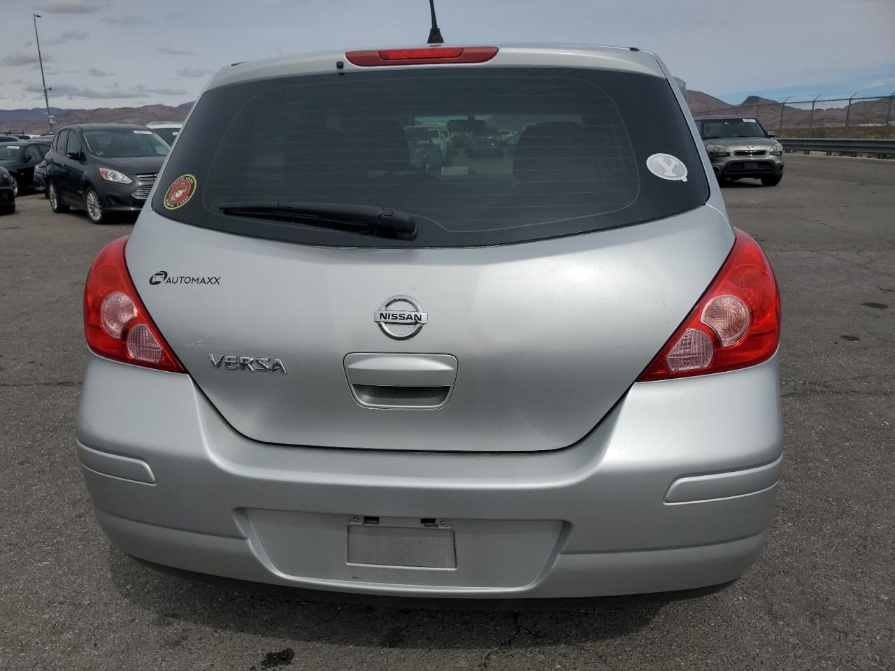 2012 Nissan Versa - Image 6