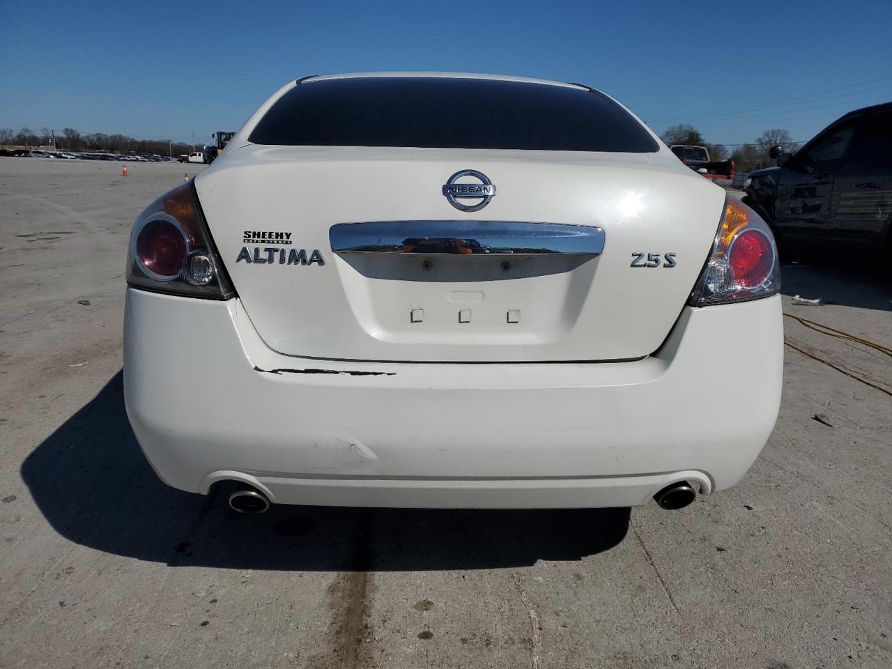 2011 Nissan Altima - Image 6
