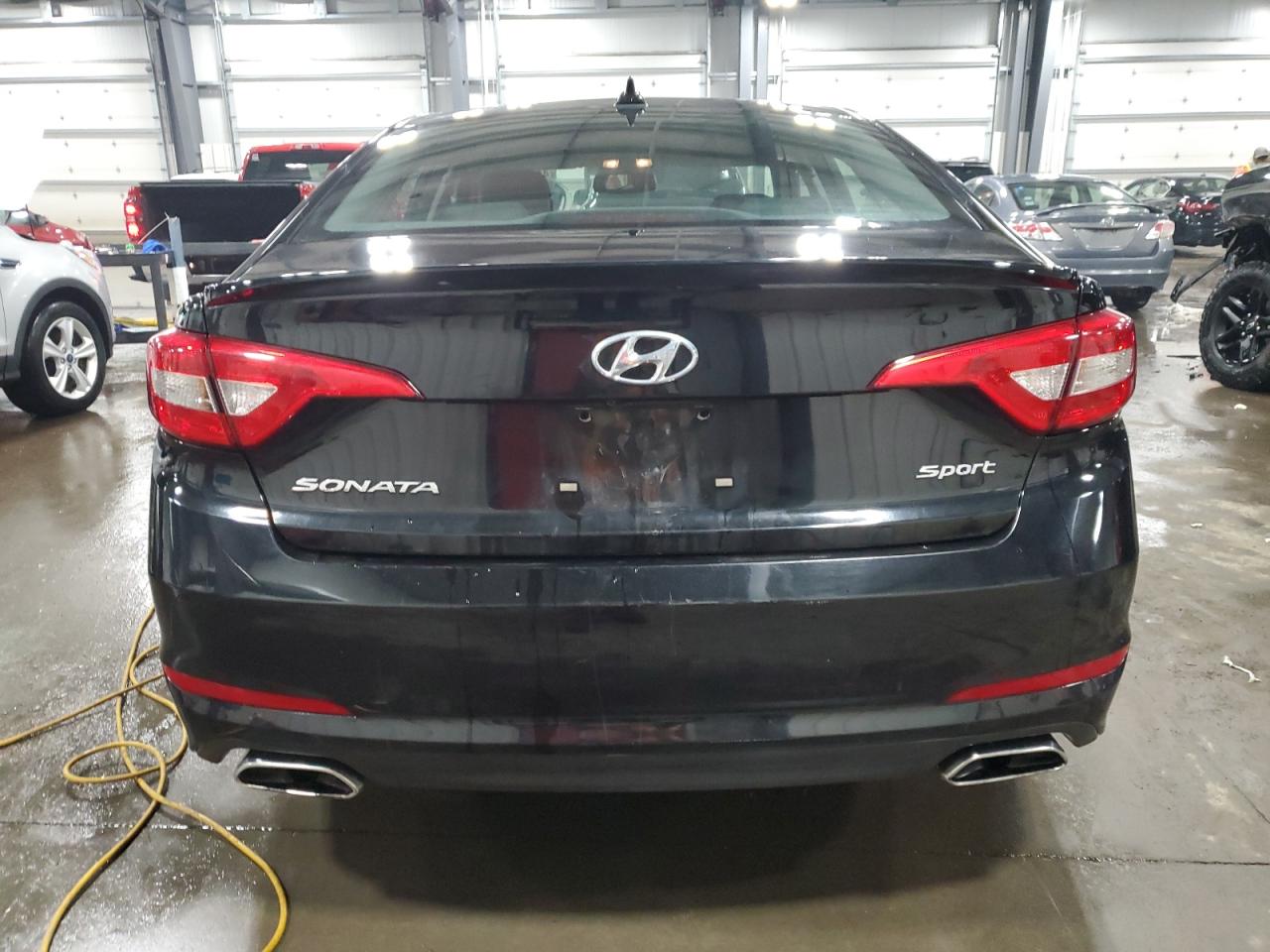 2015 Hyundai Sonata - Image 6