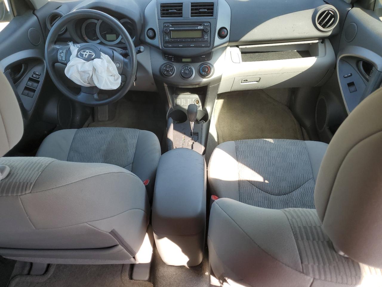 2012 Toyota RAV 4 - Image 8