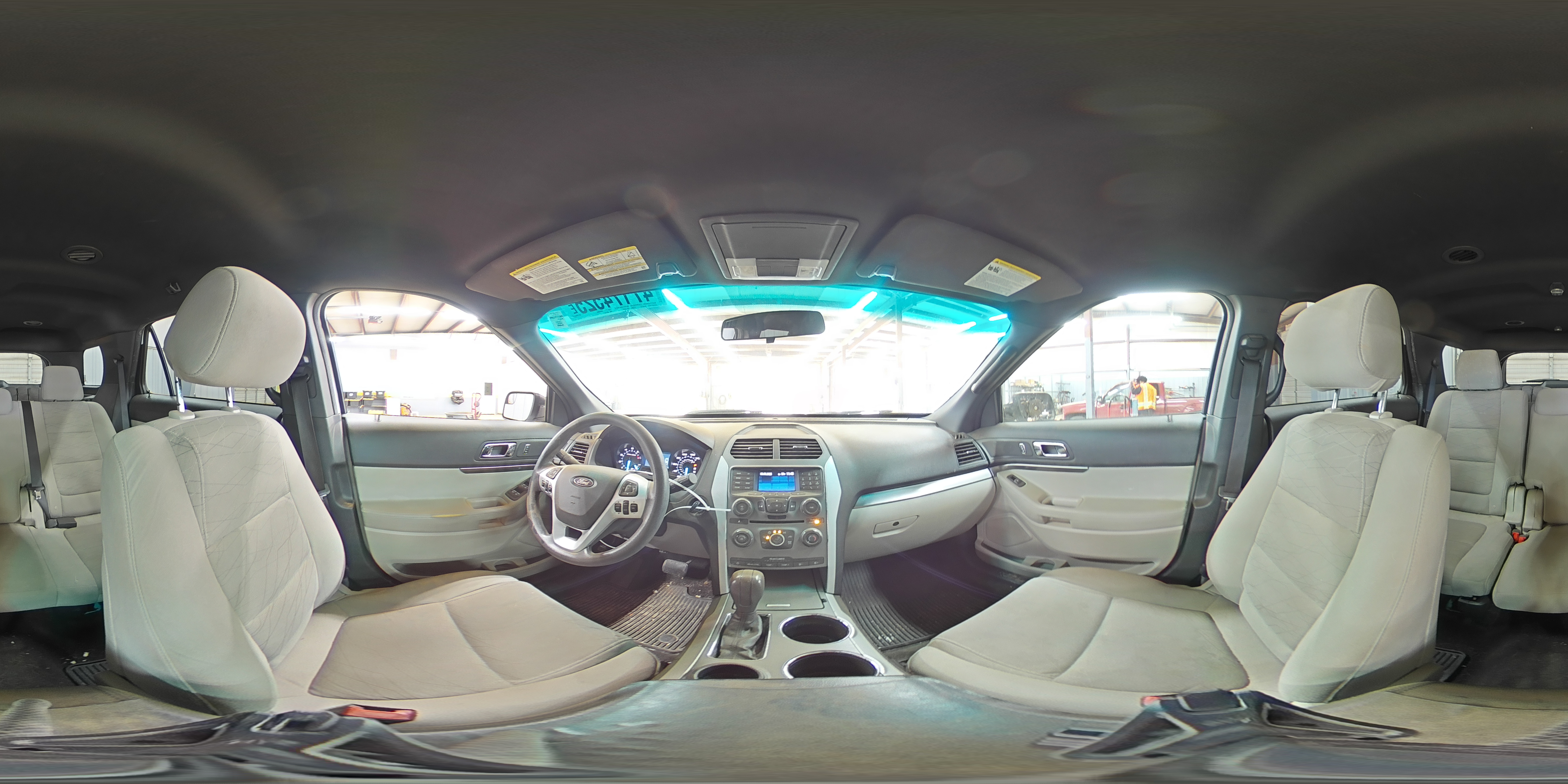 2014 Ford Explorer - Image 14