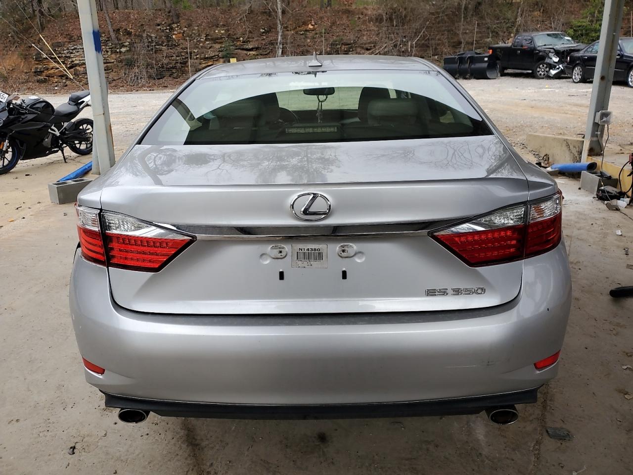 2014 Lexus ES - Image 6