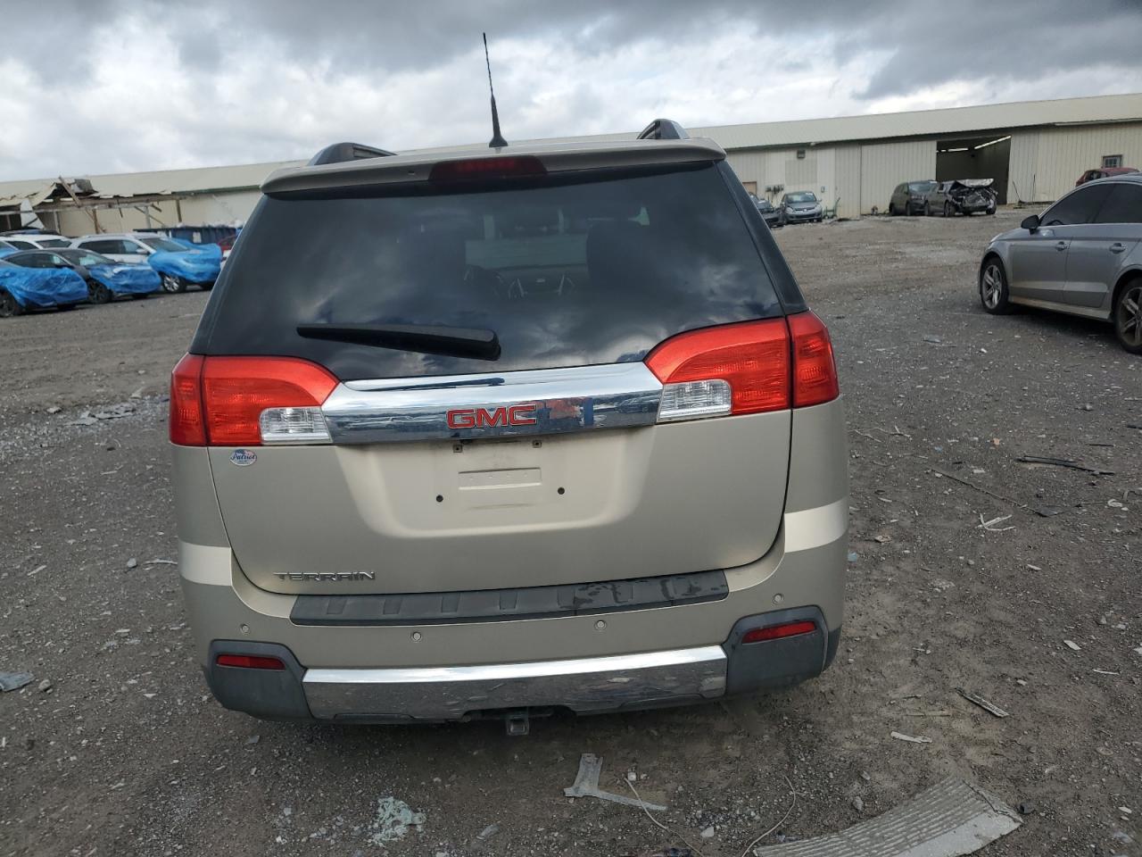 2010 GMC Terrain - Image 6
