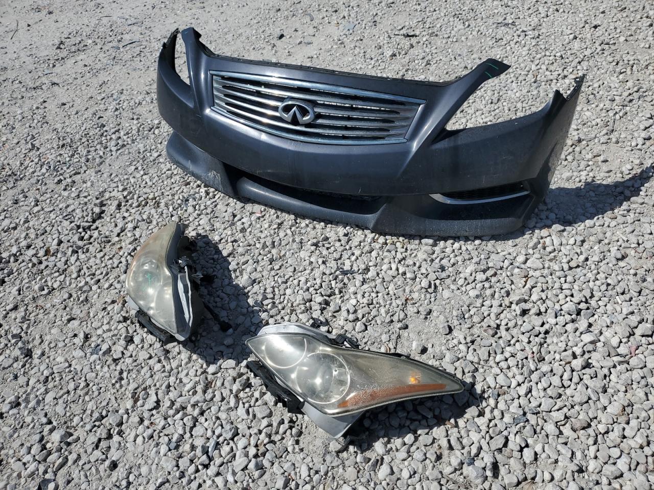 2010 Infiniti G - Image 12