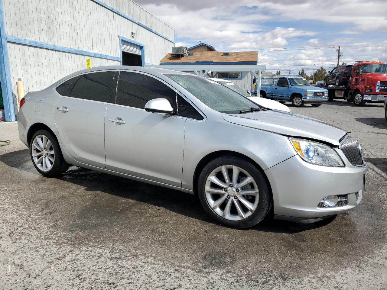 2013 Buick Verano - Image 4