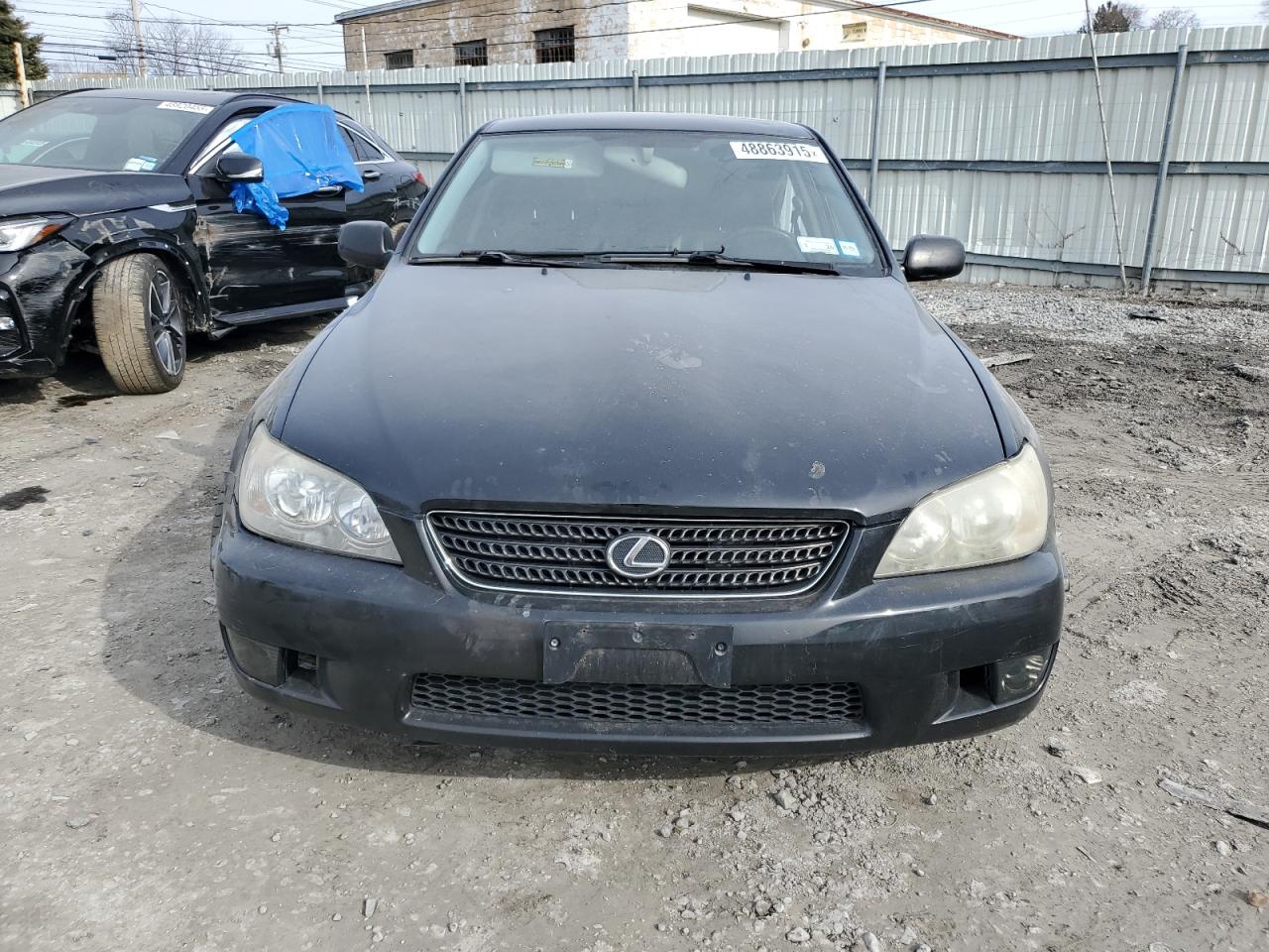 2002 Lexus IS - Image 5