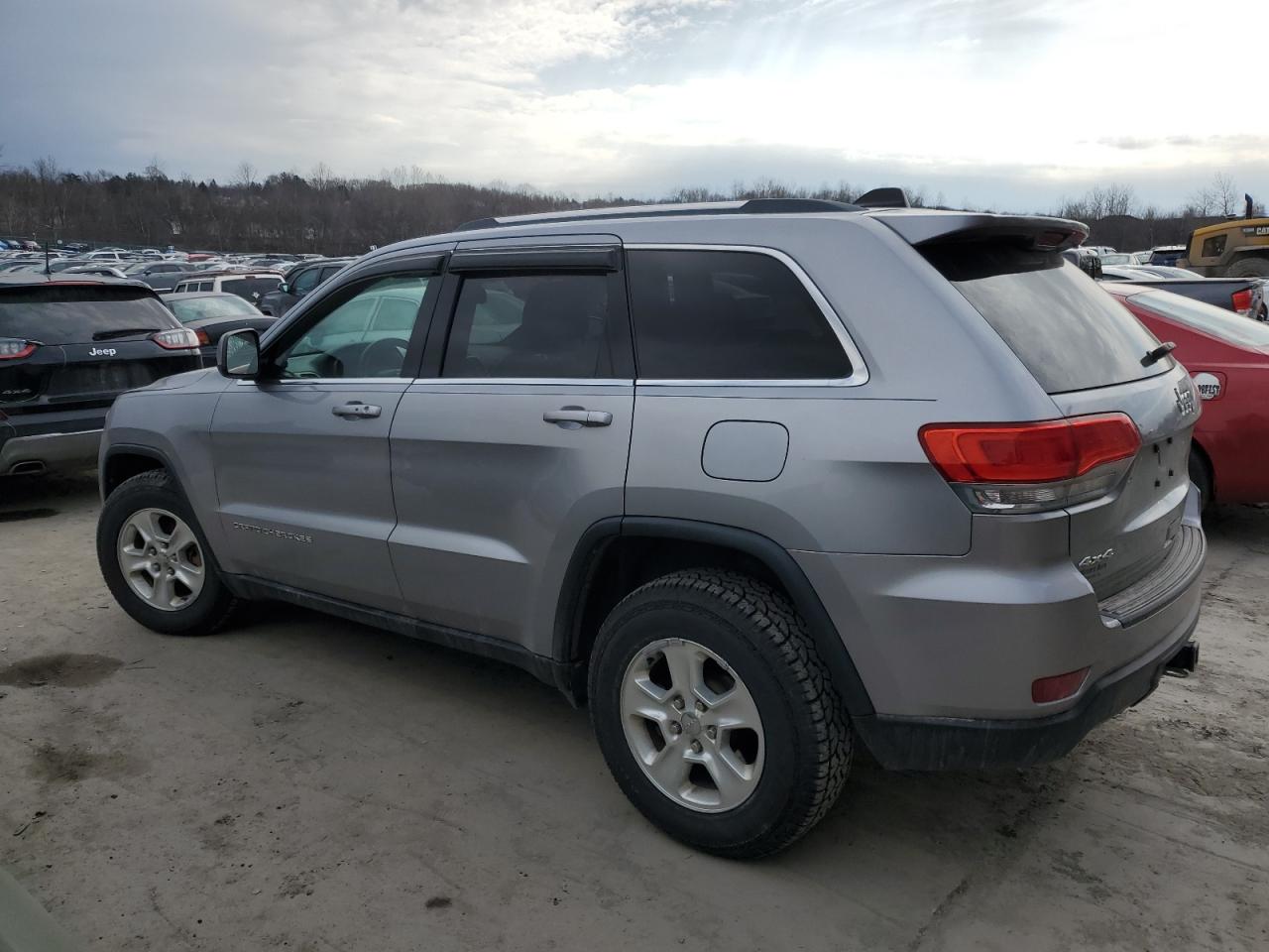 2014 Jeep Grand Cherokee - Image 2