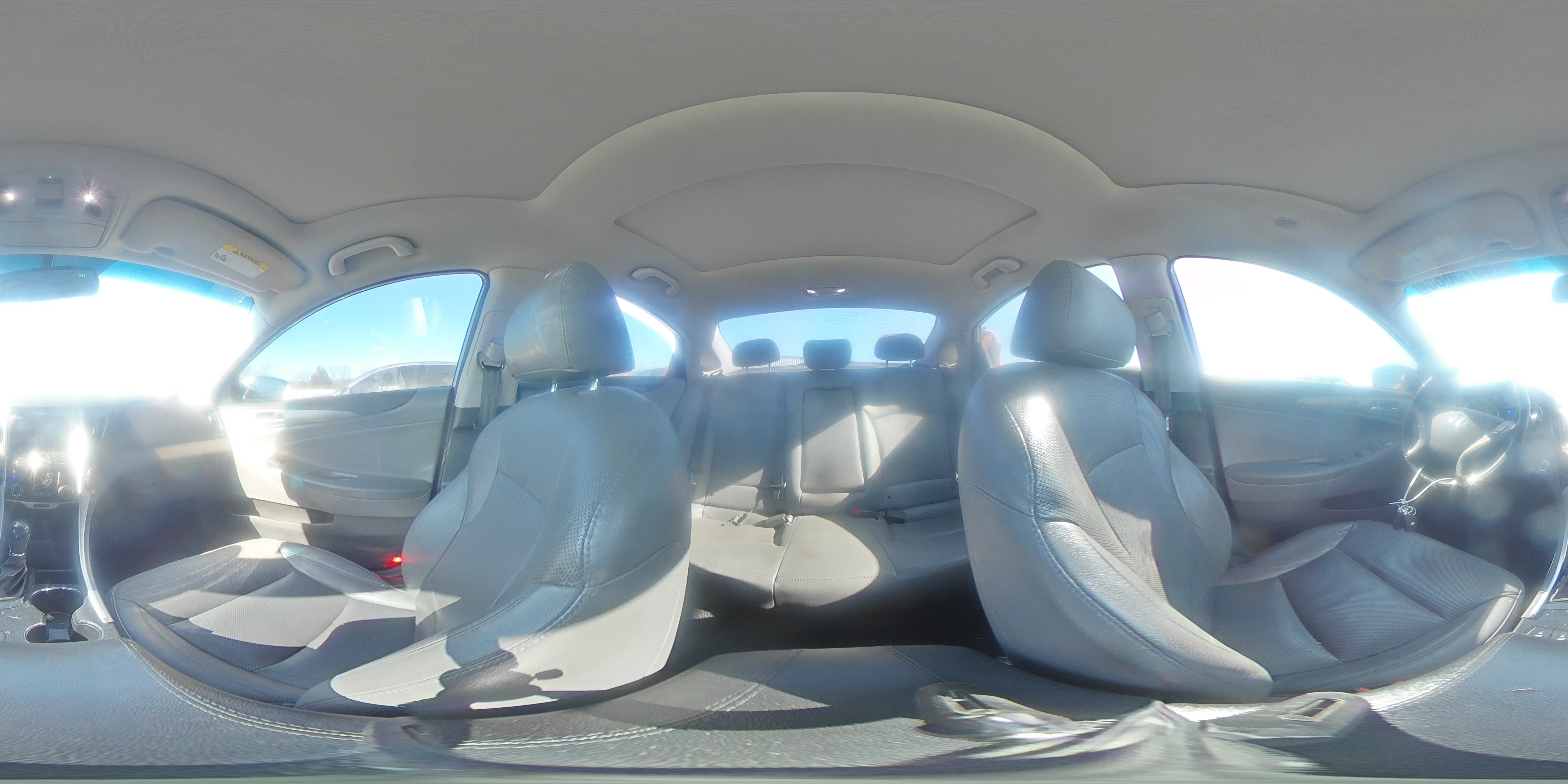 2015 Hyundai Sonata - Image 13