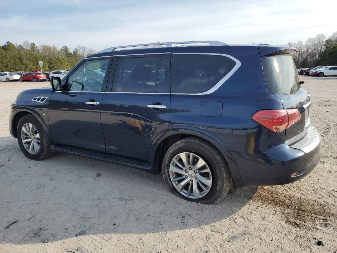 2017 Infiniti QX80 - Image 2