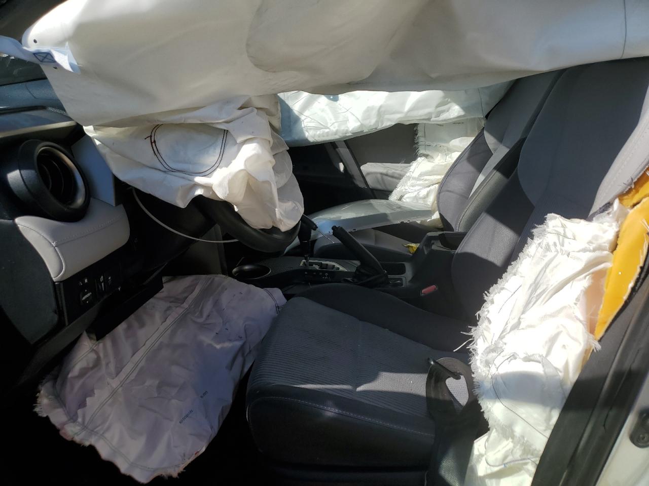 2015 Toyota RAV 4 - Image 7