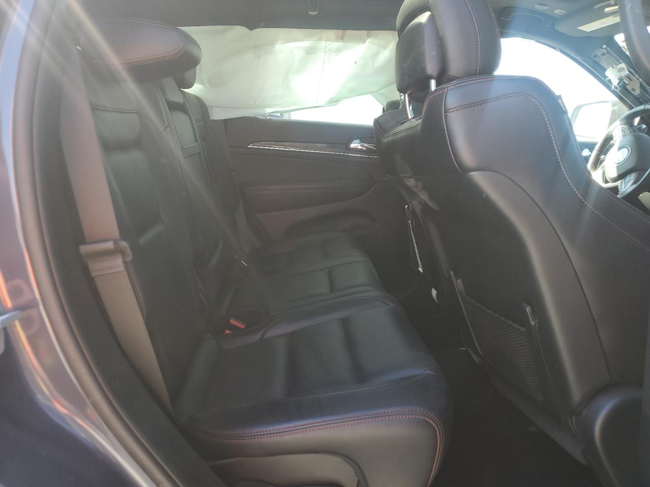 2020 Jeep Grand Cherokee - Image 11