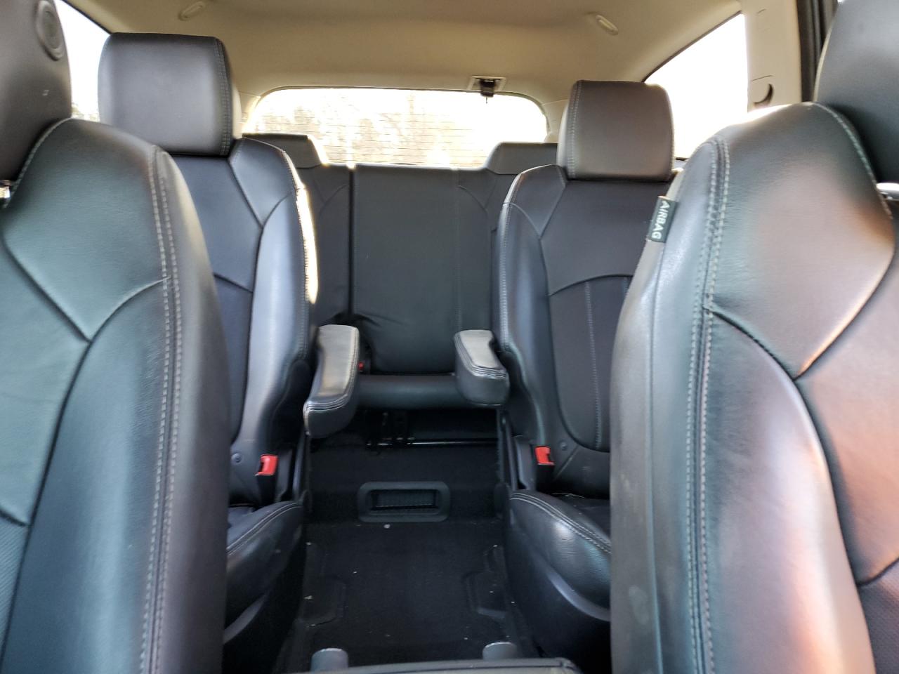 2017 Buick Enclave - Image 10