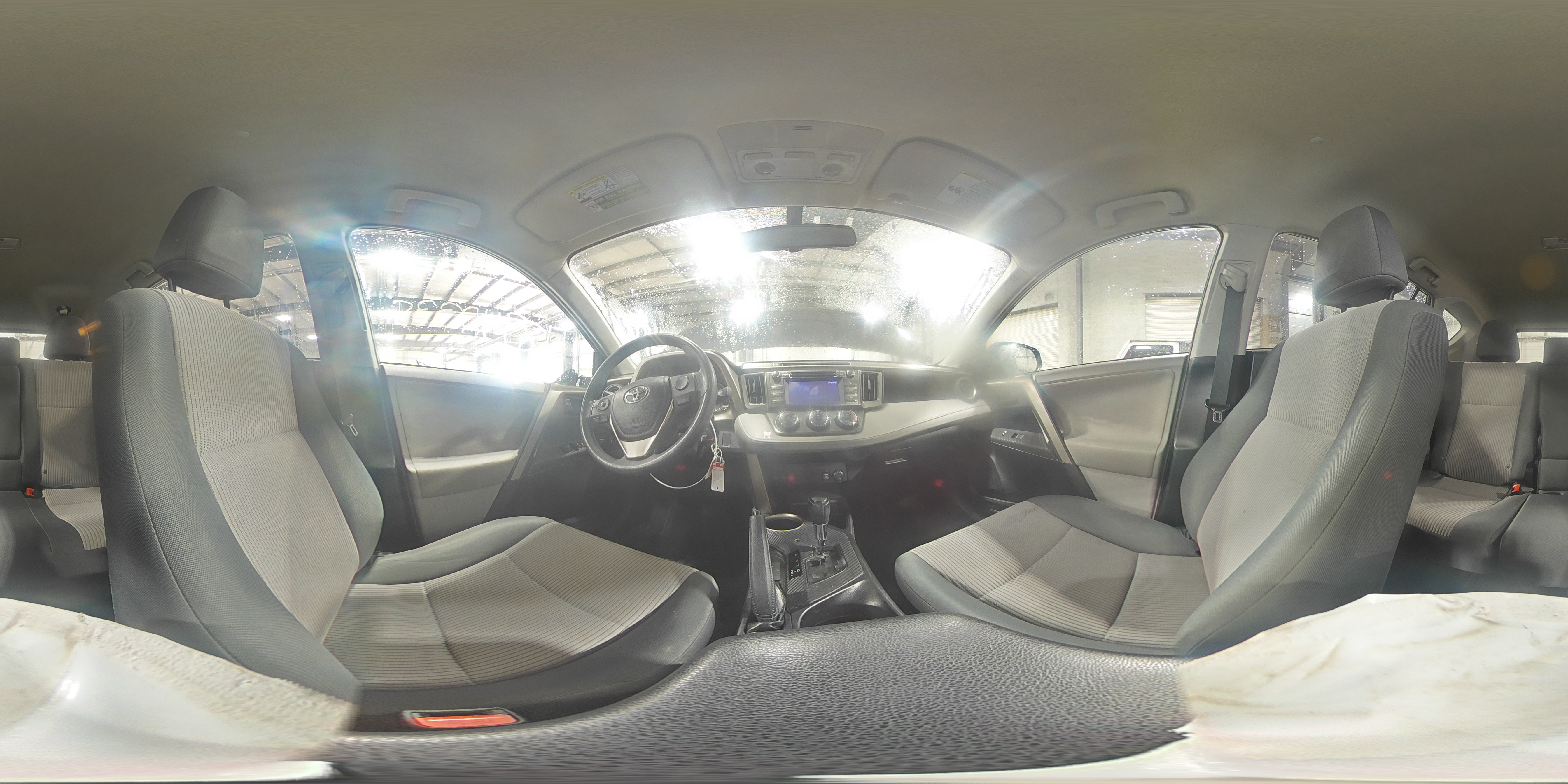 2013 Toyota RAV 4 - Image 15