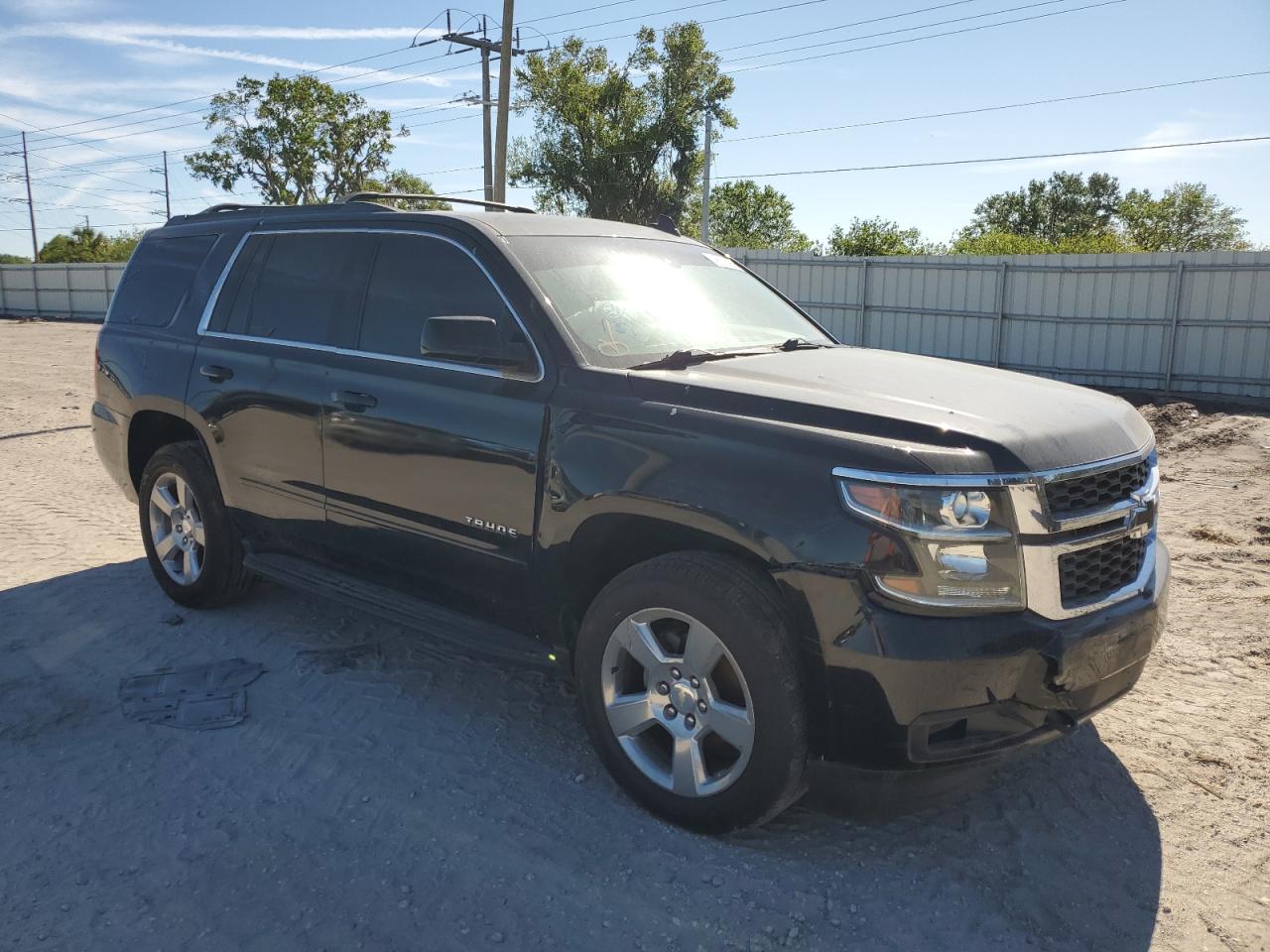2022 Chevrolet Suburban - Image 4