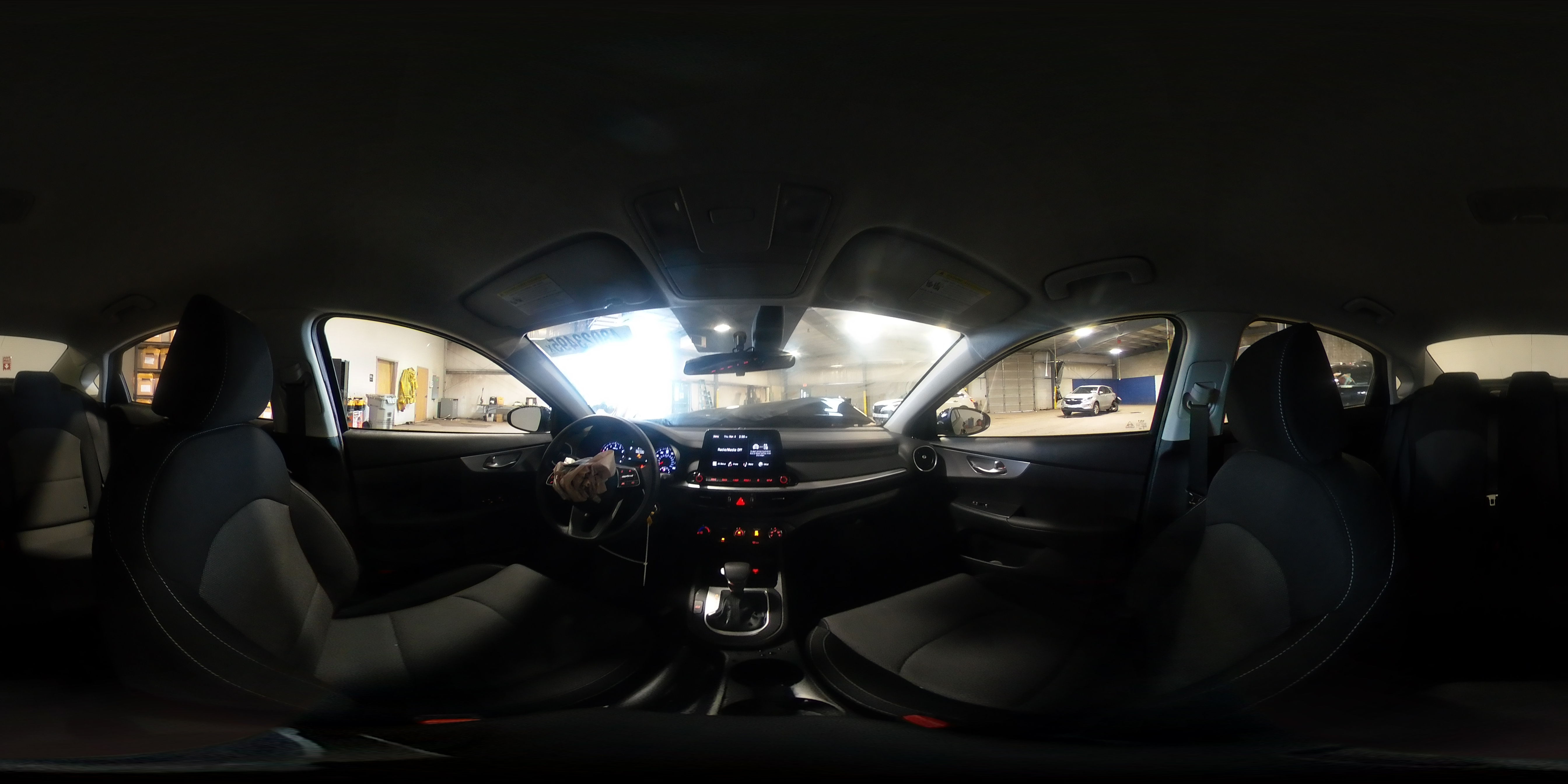 2024 Kia Forte - Image 14