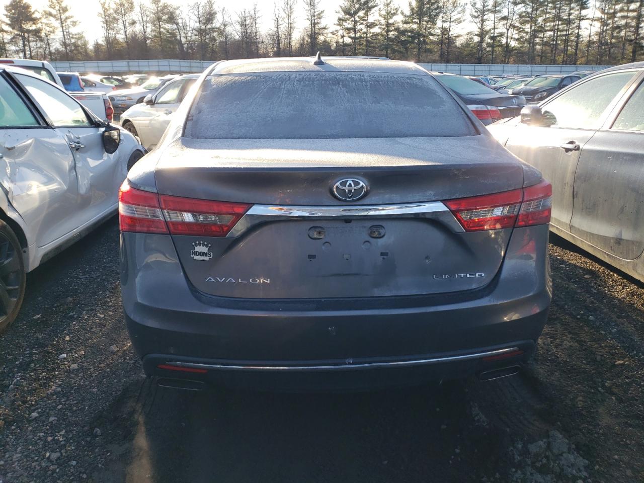 2018 Toyota Avalon - Image 6