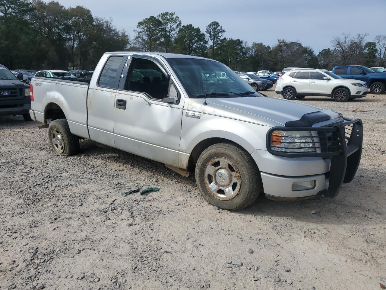 2005 Ford F-150 - Image 4