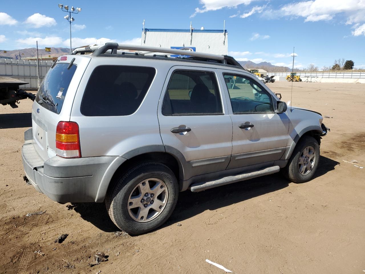 2005 Ford Escape - Image 3
