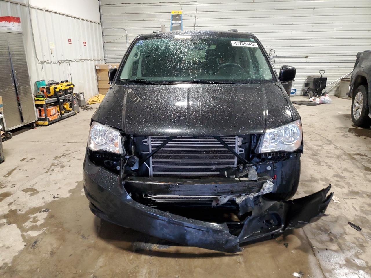 2014 Dodge Caravan - Image 5