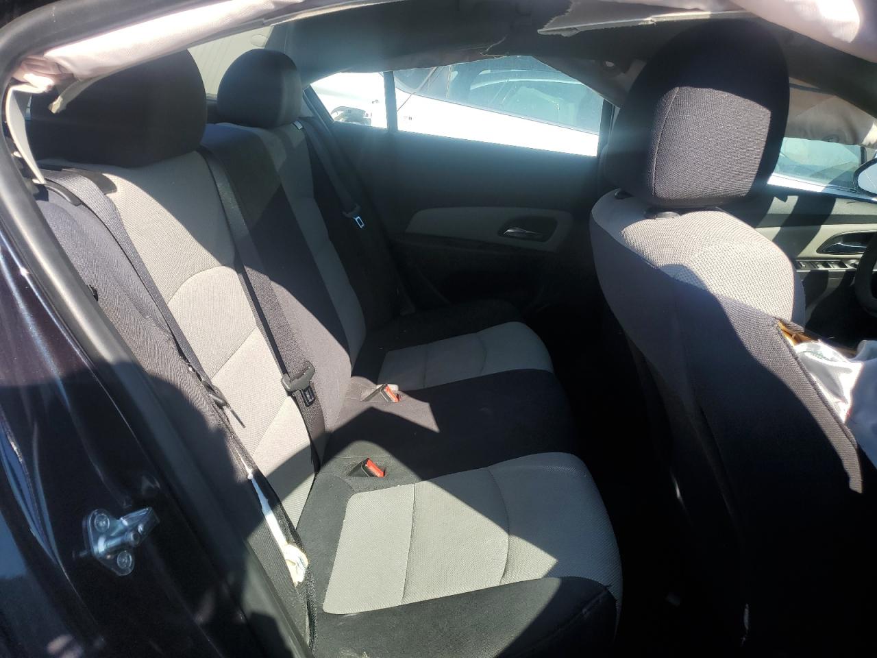 2015 Chevrolet Cruze - Image 11