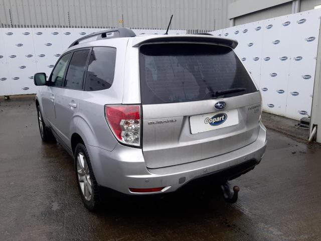 2010 SUBARU FORESTER X