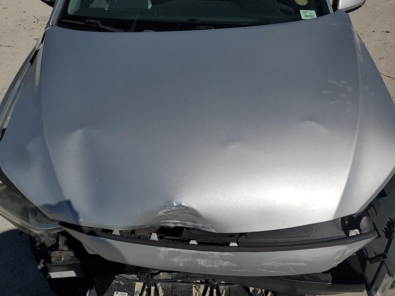 2018 Hyundai Elantra - Image 13