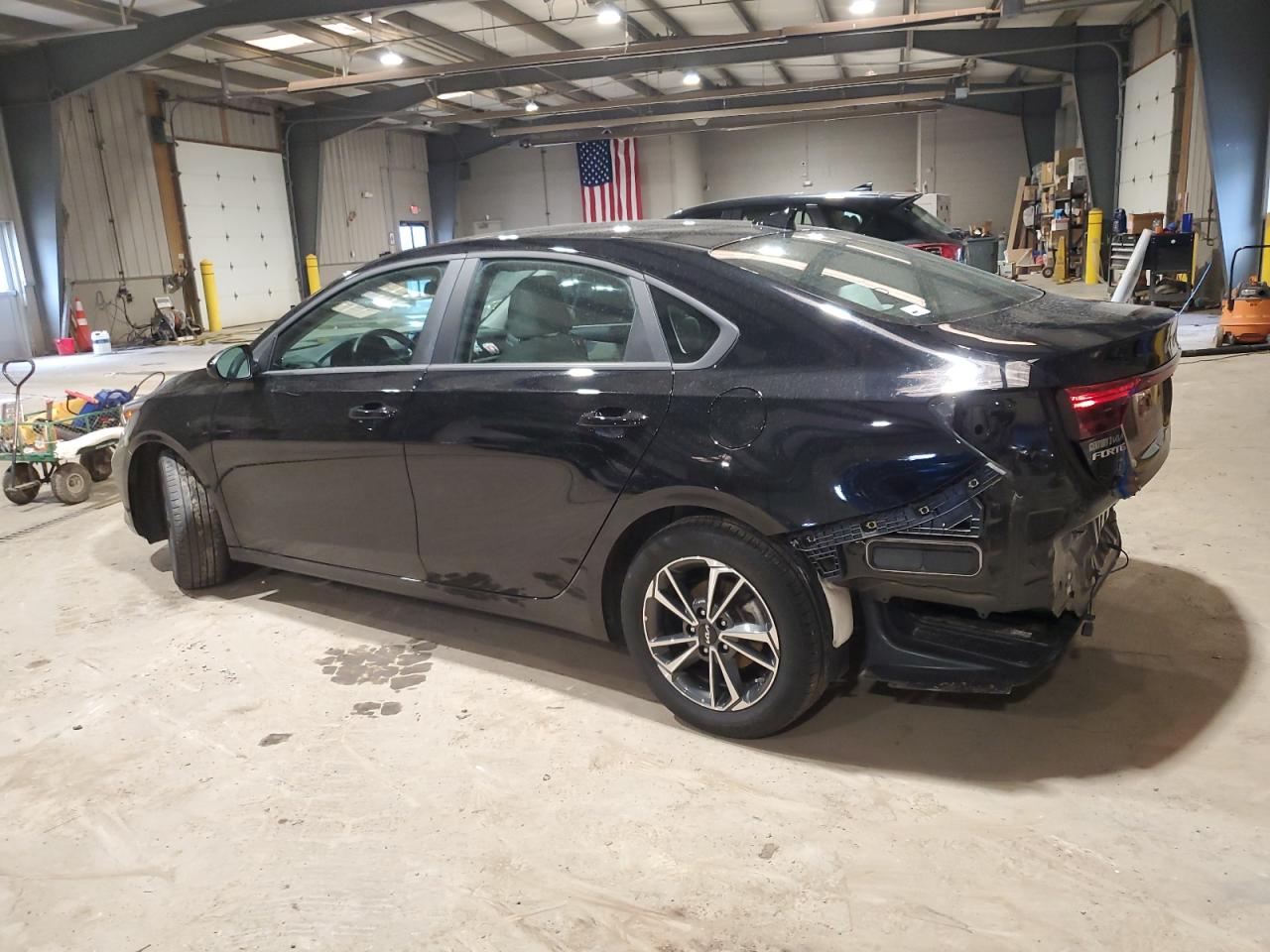 2023 Kia Forte - Image 2