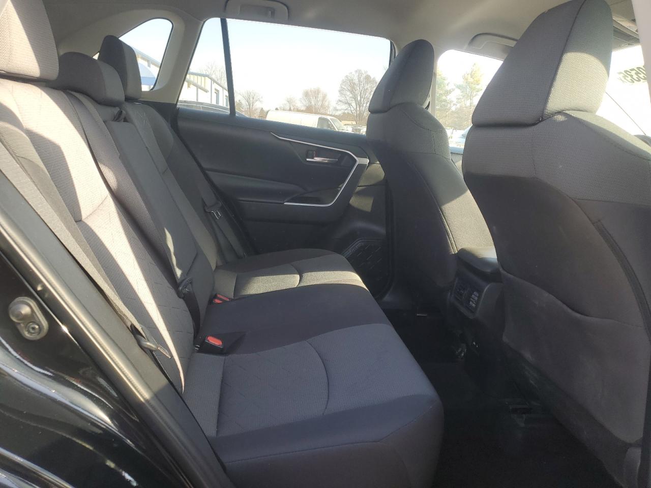 2021 Toyota RAV 4 - Image 11