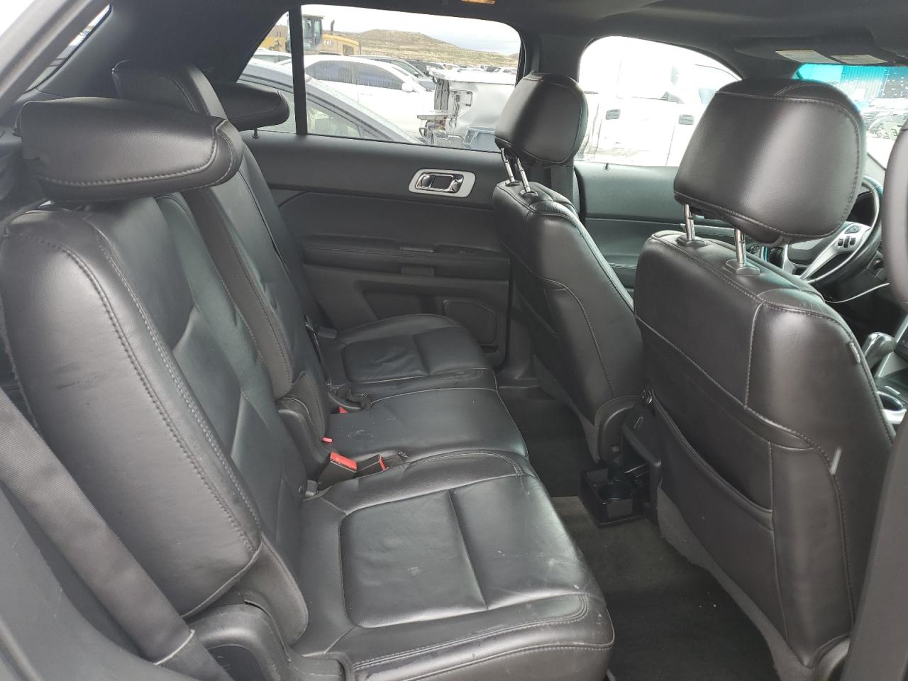 2014 Ford Explorer - Image 10