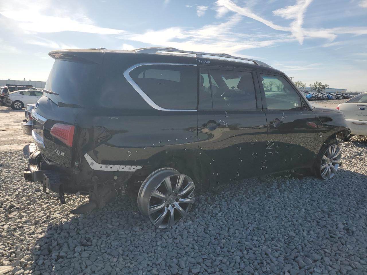 2014 Infiniti QX80 - Image 3