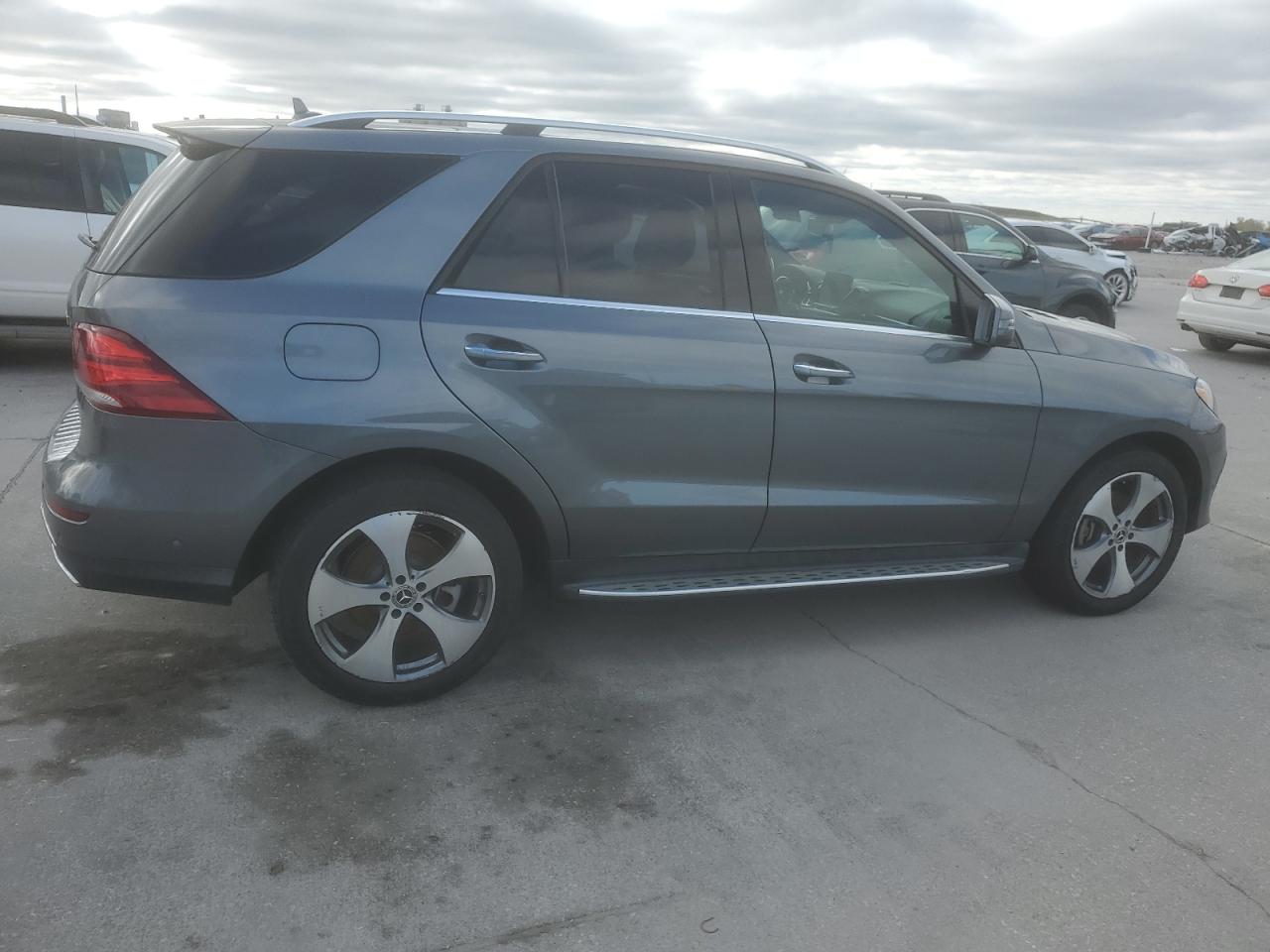 2018 Mercedes-Benz GLE - Image 3