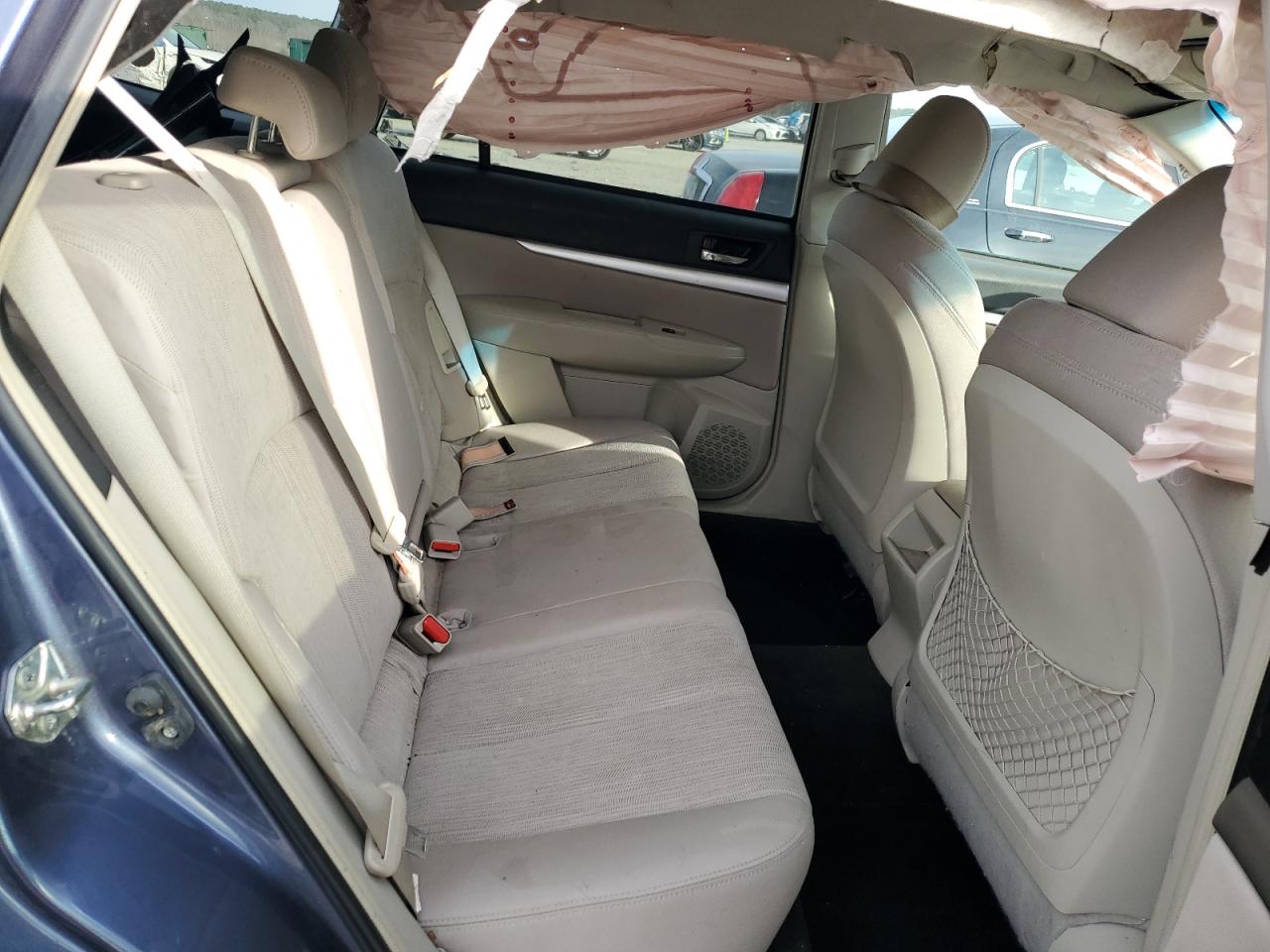 2014 Subaru Outback - Image 10
