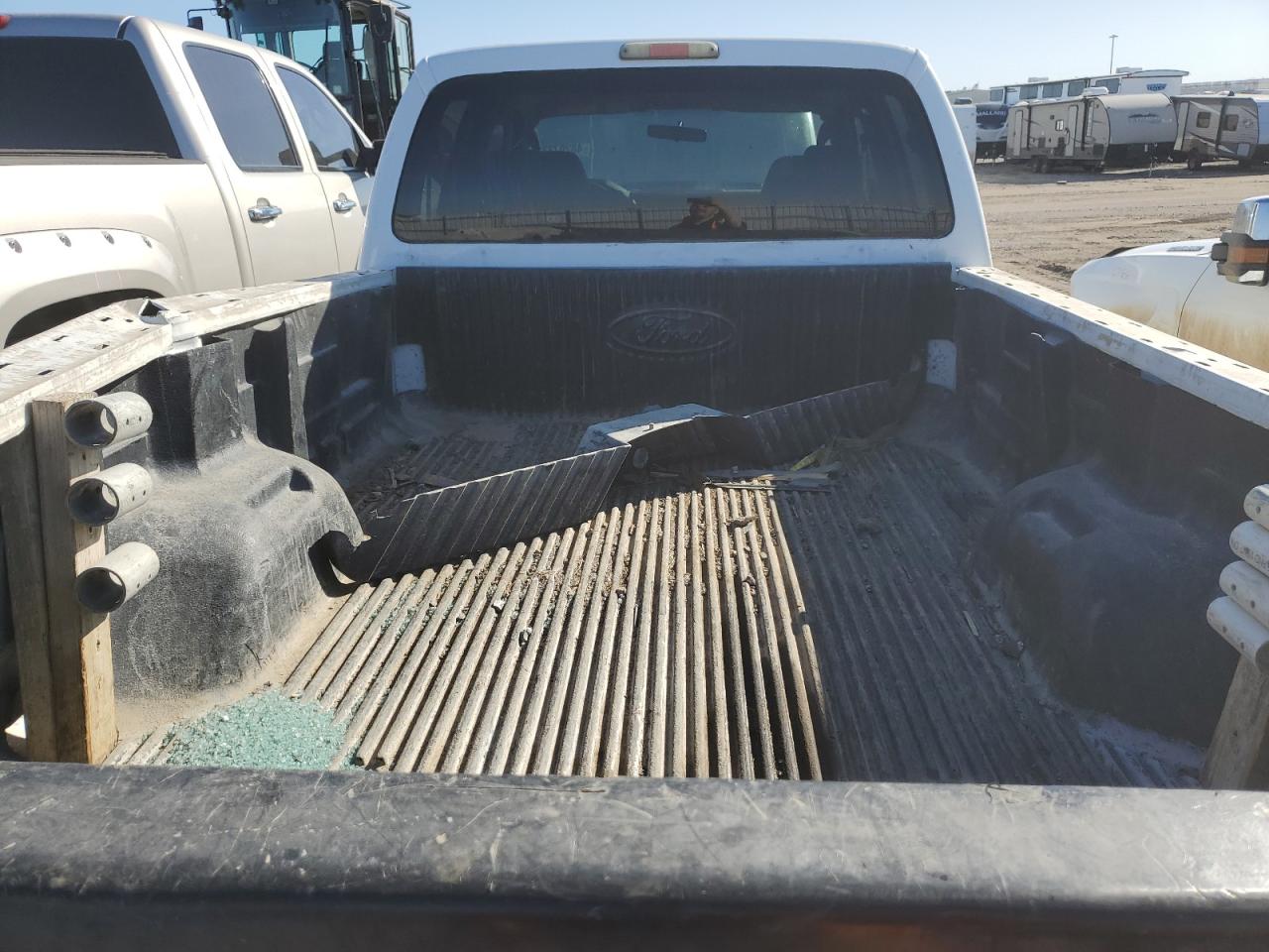 2008 Ford F350 - Image 10