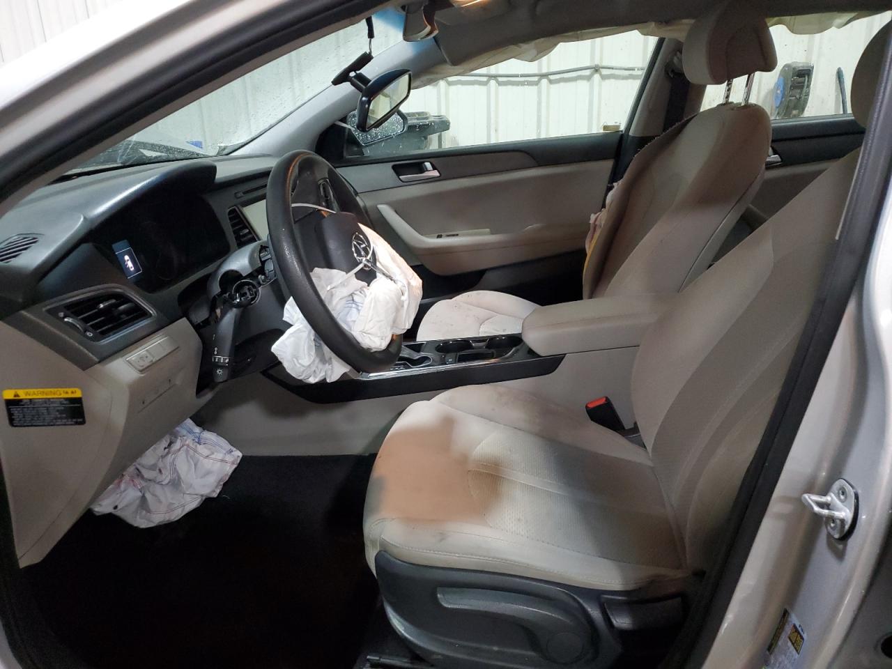 2016 Hyundai Sonata - Image 7