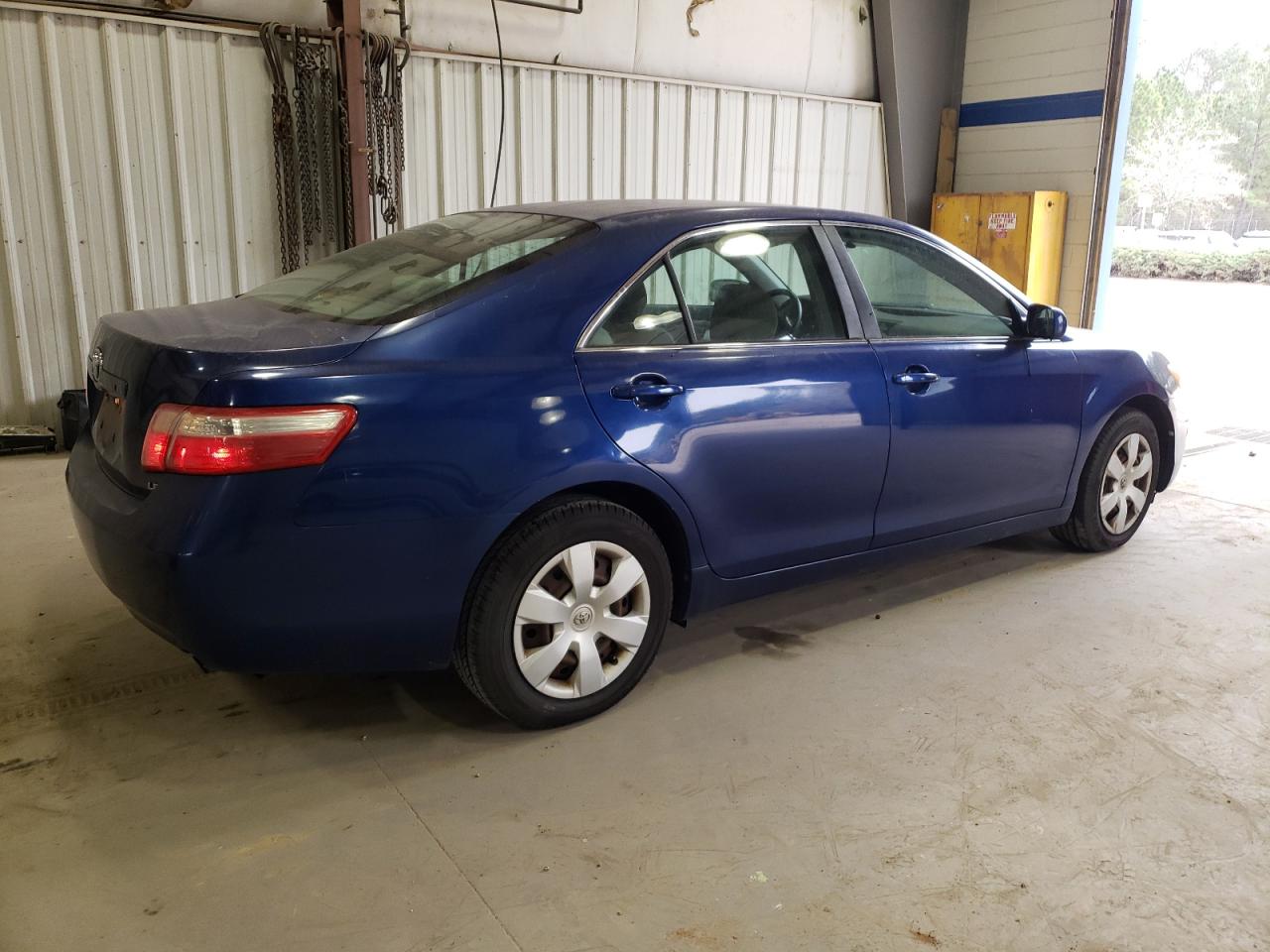 2009 Toyota Camry - Image 3