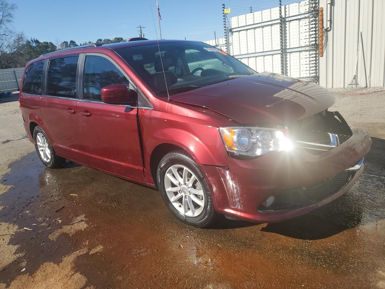 2019 Dodge Caravan - Image 4