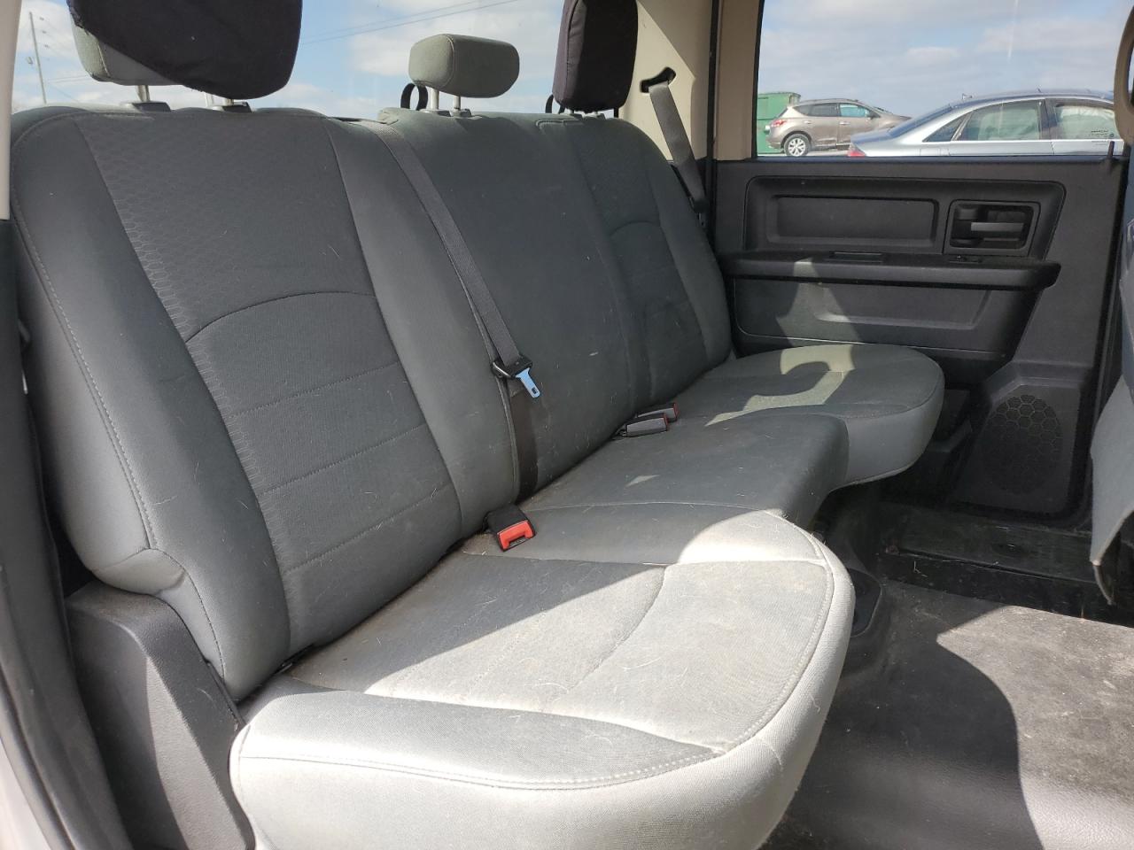 2016 RAM 1500 - Image 10