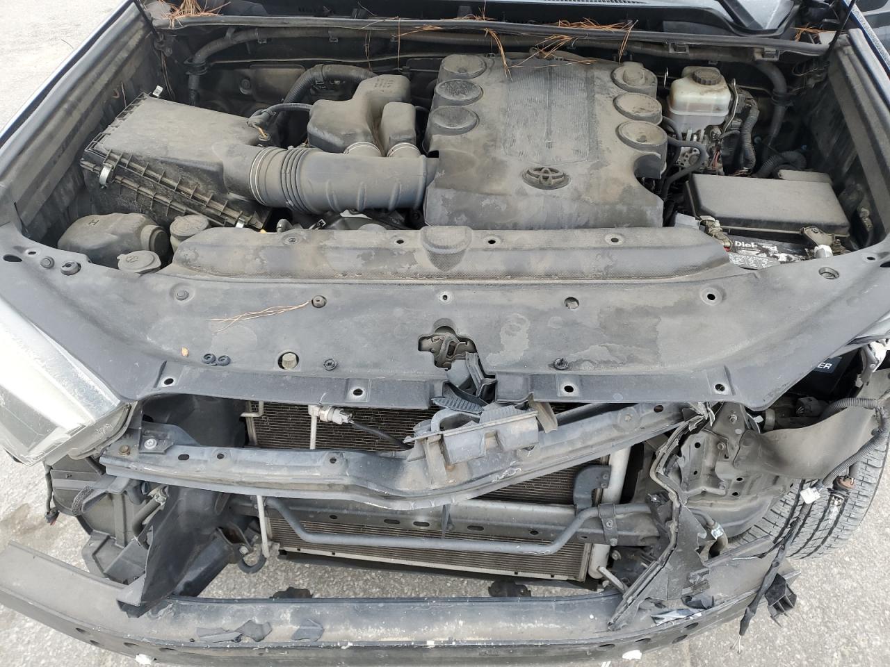 2015 Toyota 4Runner - Image 13