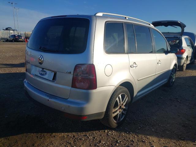 2009 VOLKSWAGEN TOURAN SE