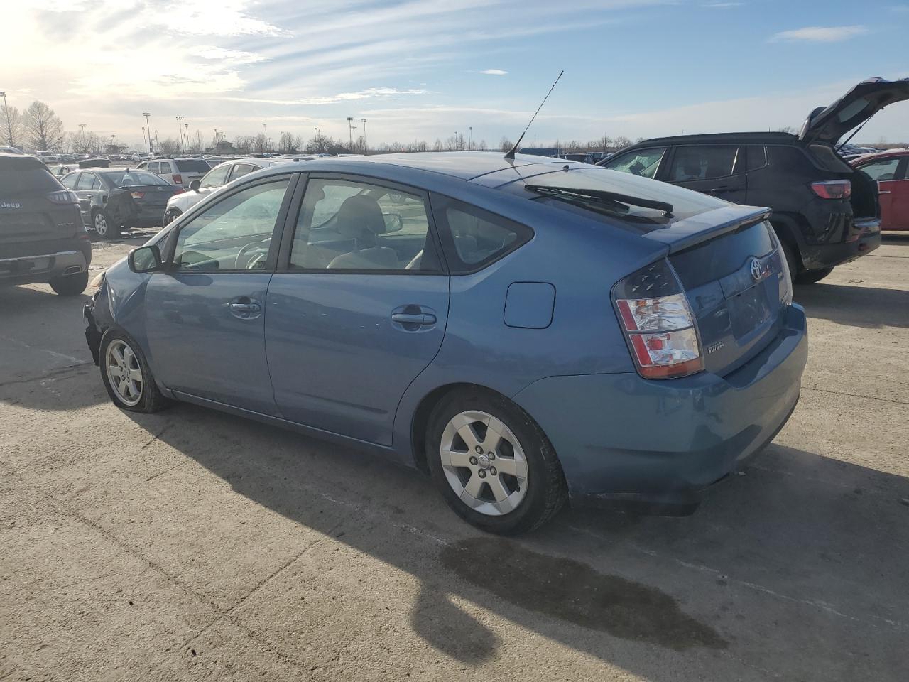2004 Toyota Prius - Image 2