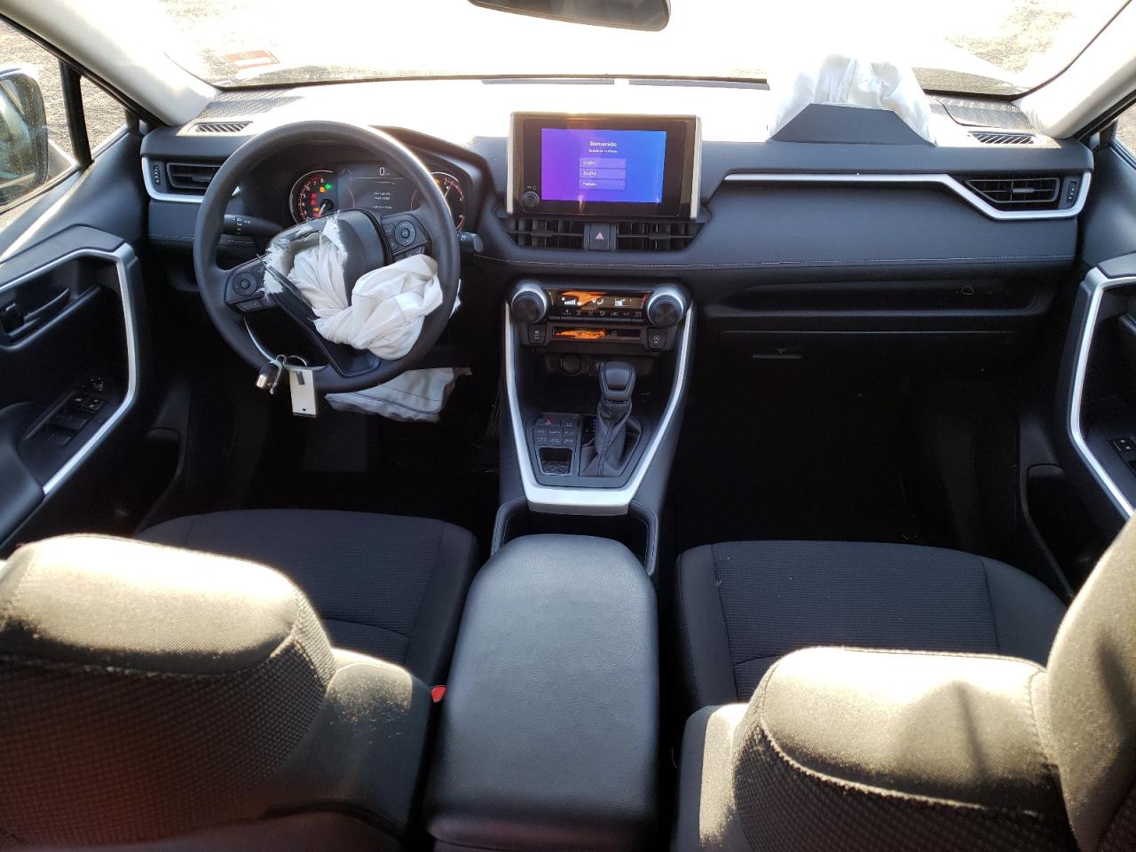 2023 Toyota RAV 4 - Image 8